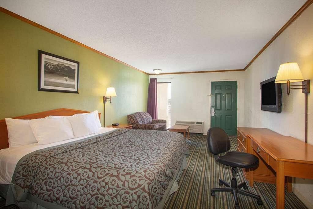Economy Hotel Wichita- Florence St Екстер'єр фото